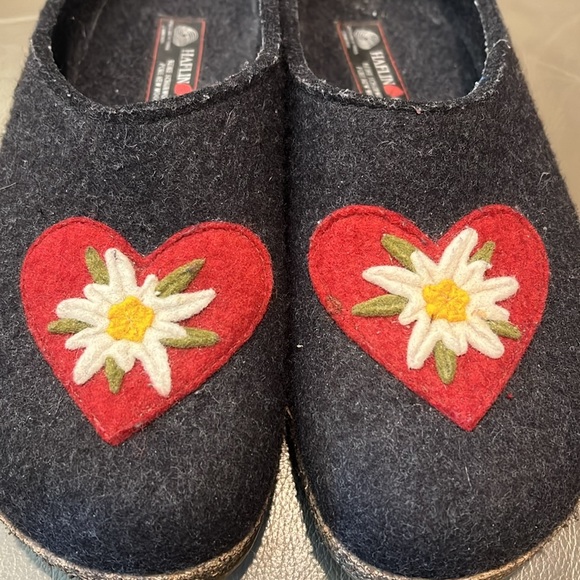 Haflinger Heidi Wool Clogs - Picture 7 of 9